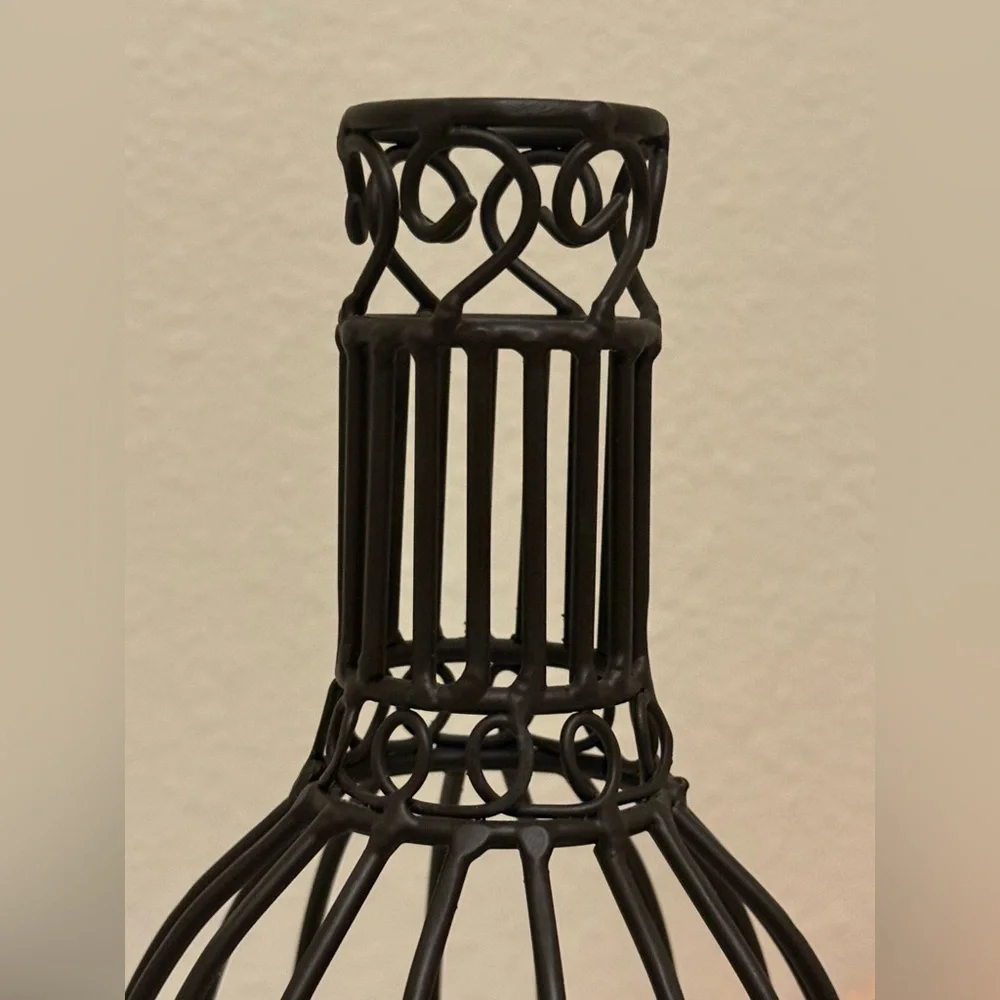 Black Decorative Wire Wine Bottle Cork Holder with Multicolor Accents